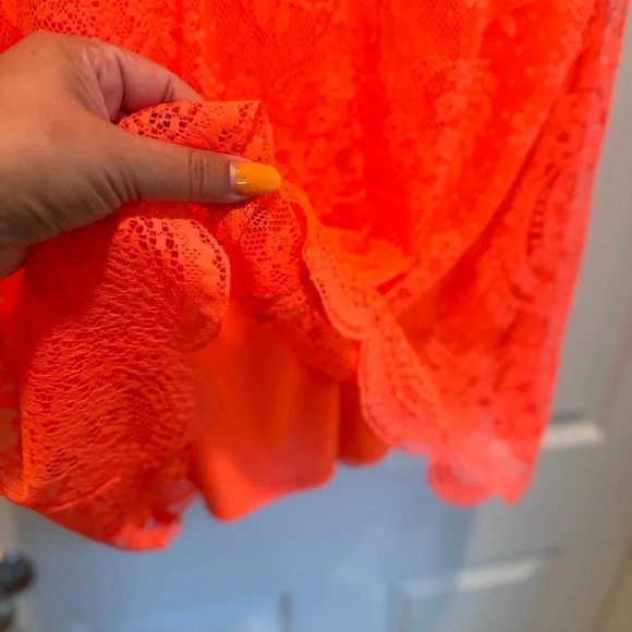 NWOT- Topshop‎ Tall Neon Lace Flippy Dress. Size 6. - Picture 8 of 9